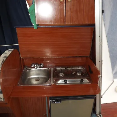 Botel Conero Boat&breakfast Ancona